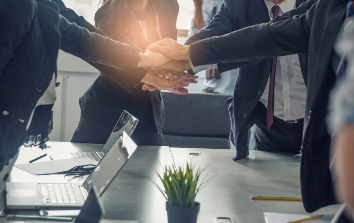 Zirvede Ol Medya Hakkımızda